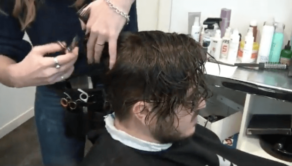 Protesi capelli parziale installazione e taglio